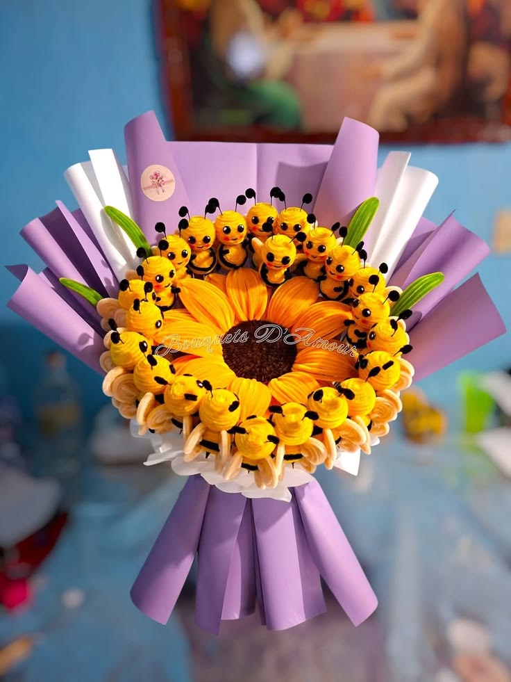 sun flowers bee